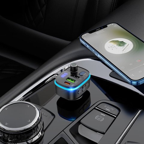 FM-трансмиттер Hoco E62, черный, с дисплеем, USB тип-C, USB тип-A, 3 порта, 20 Вт, Quick Charge, Power Delivery (PD), #6931474756299 Превью 3